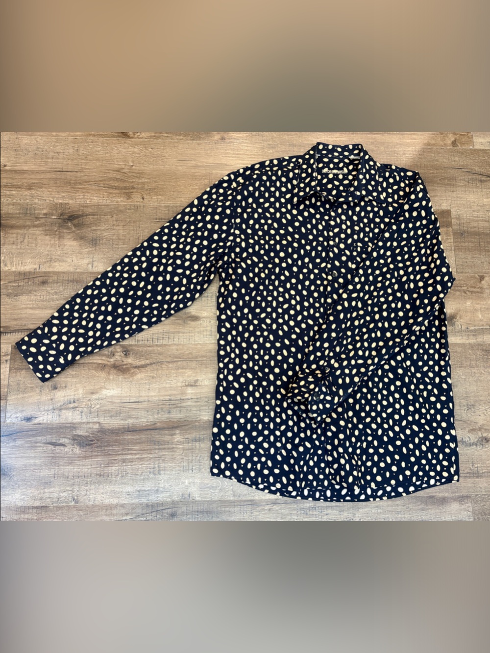 1990’s Victor Emmanuel 100% Cotton Navy + Gold Dot Pattern Men’s Button Up